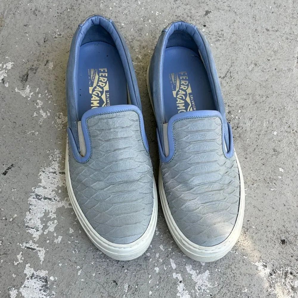 Ferragamo leather and suede blue Pacau slip ons